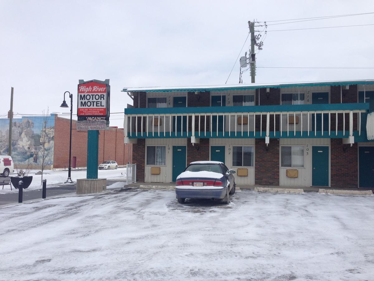 High River Motor Motel Exterior photo